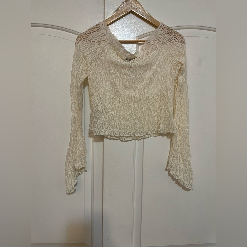 Silence + Noise Delphine semi sheer lace top - Picture 5 of 6